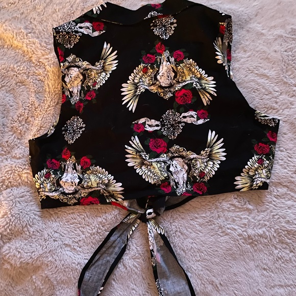 hell bunny vixen pinup rockabilly skull button up top - Picture 3 of 4